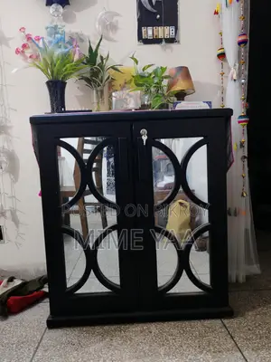 Showshelf at a Low Price