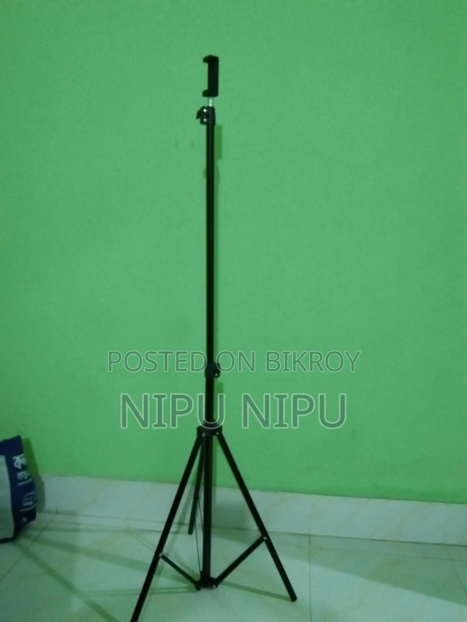 7 Foot Tripod Mobile Holder