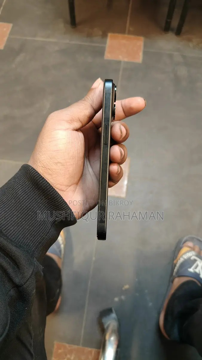 Apple iPhone 15 Singapore varient (Used)
