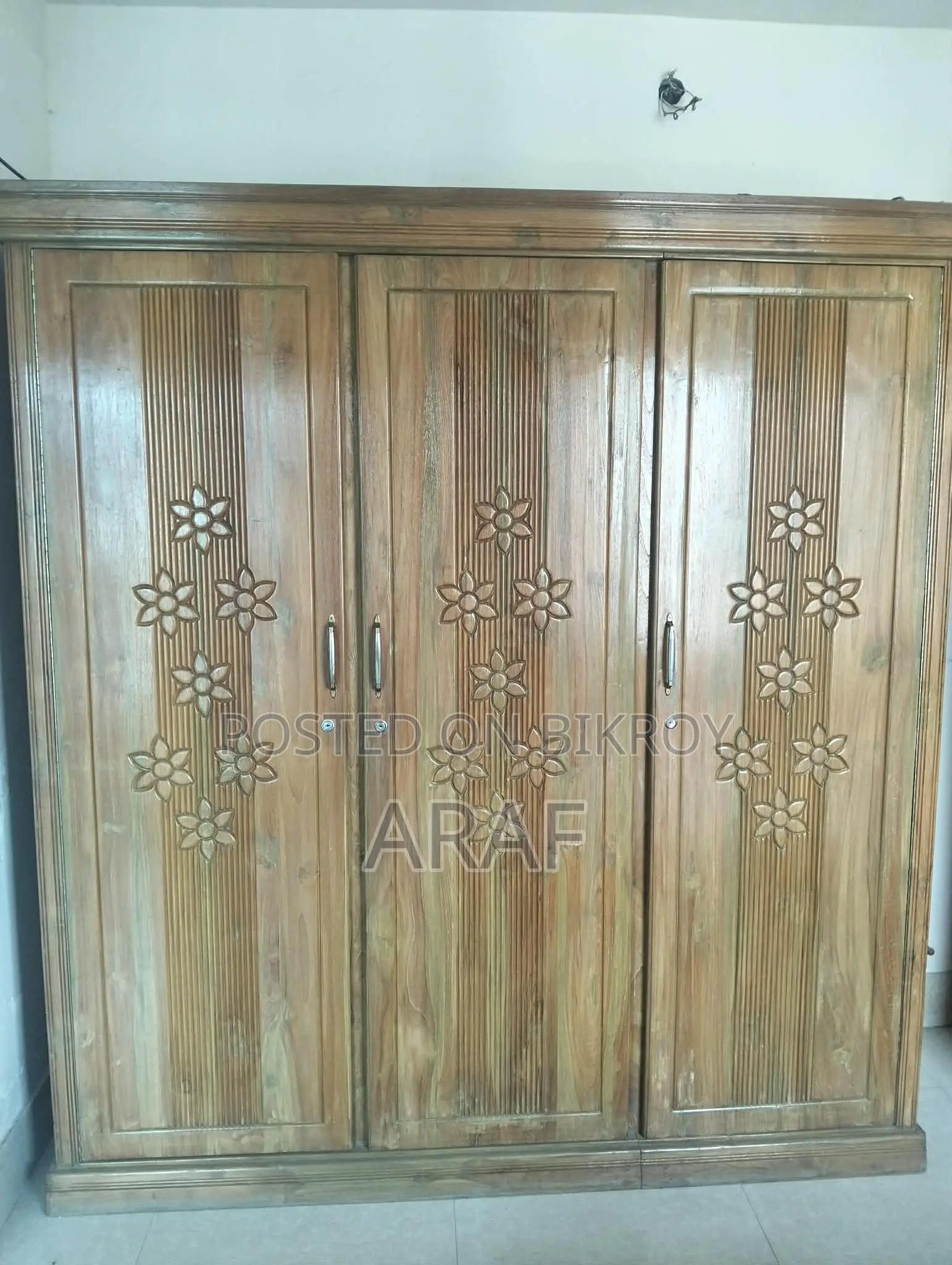 সেগুন কাঠের আলমারি (৩ পার্ট)