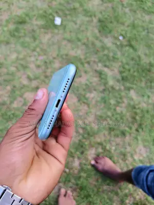 Apple iPhone 11 full fresh (Used)
