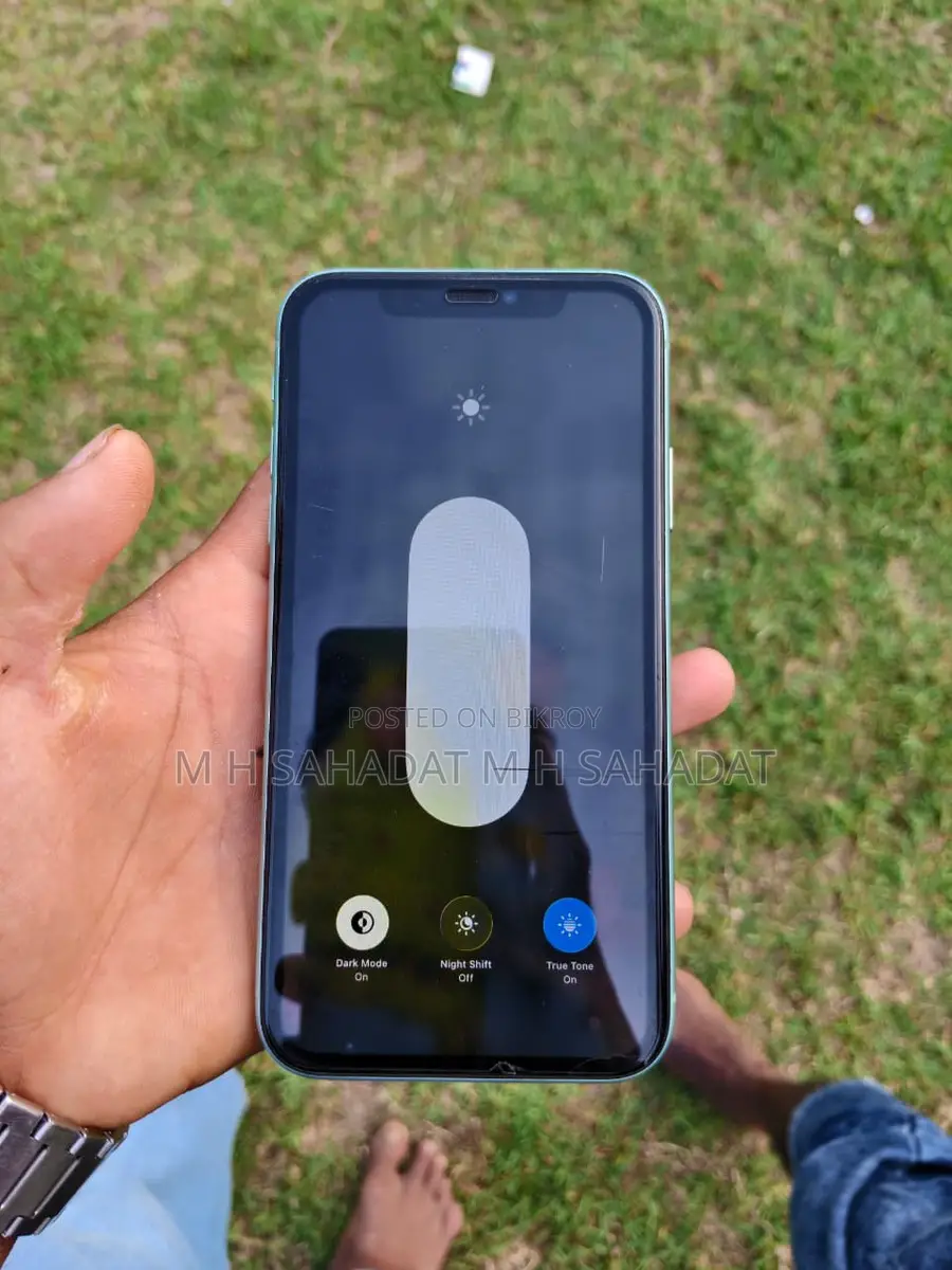 Apple iPhone 11 full fresh (Used)
