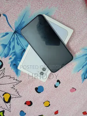 Apple iPhone 11 (Used)