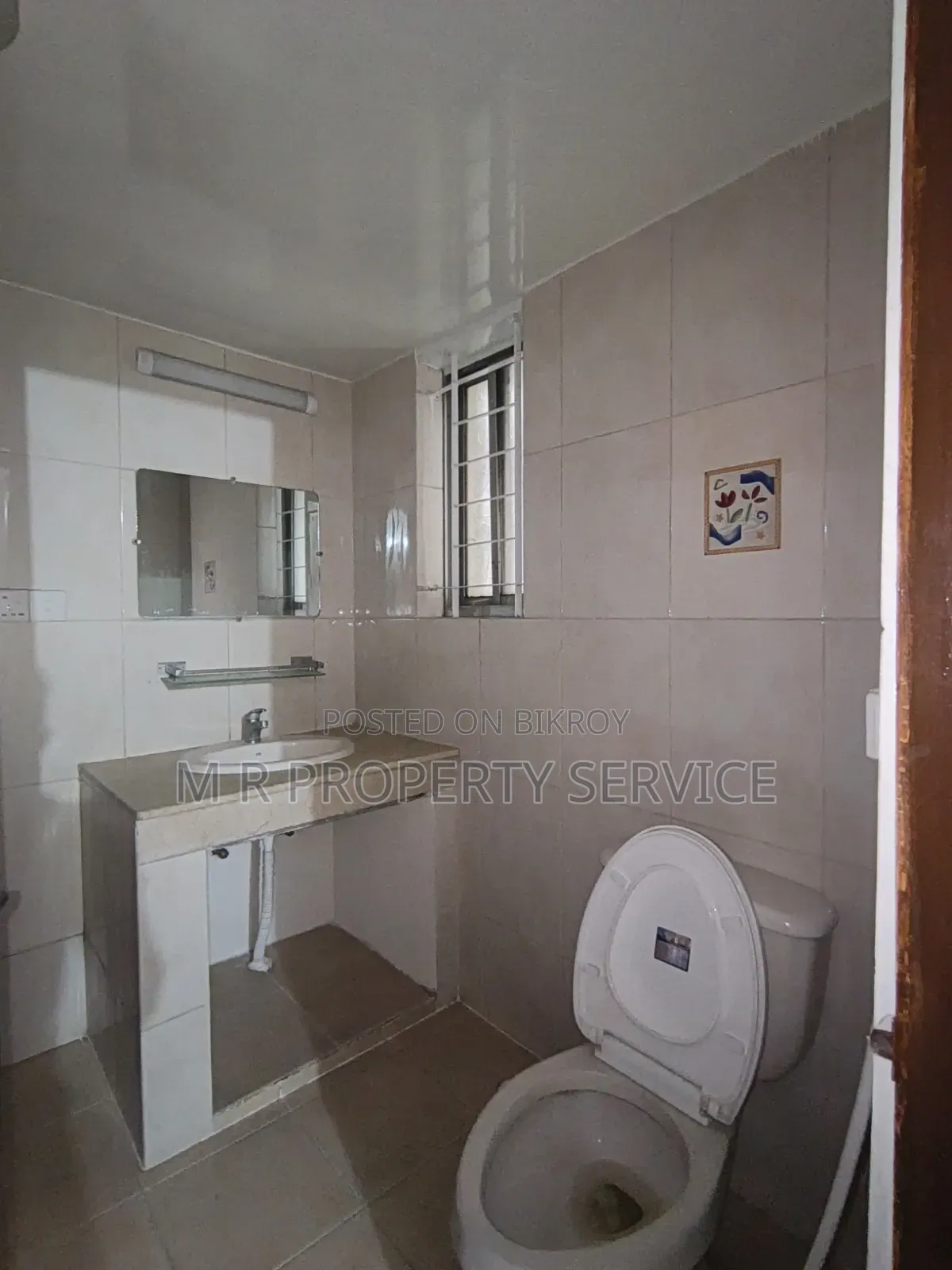 Exclusive 1850 SFT Office Rent at Gulshan-2