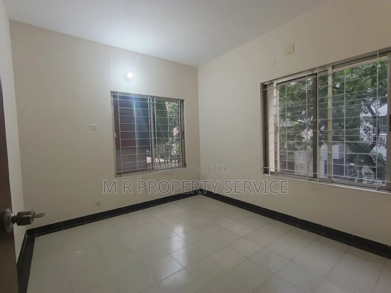 Exclusive 1850 SFT Office Rent at Gulshan-2