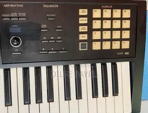 Keyboard Roland FA-06