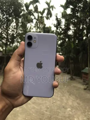 Apple iPhone 11 . (Used)