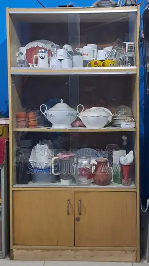 কাস্টমাইজ শোকেস।