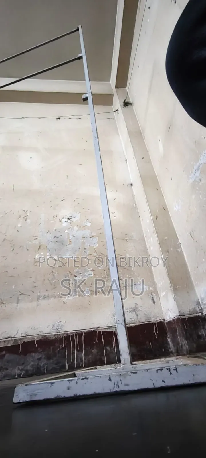 কাপড় রাখার স্ট্যান্ড