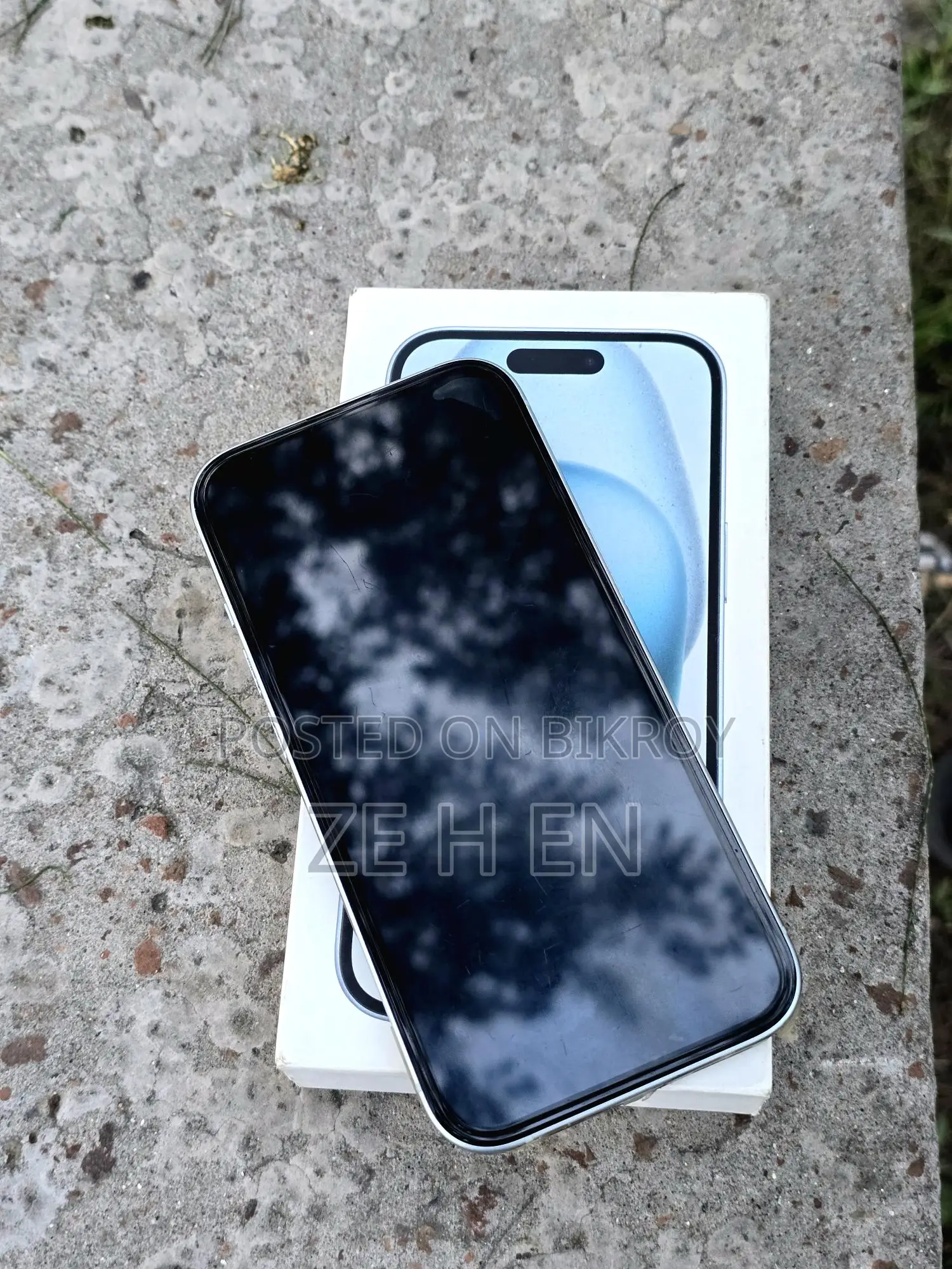 Apple iPhone 15 (Used)