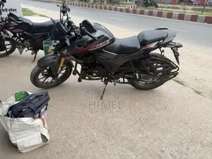 Honda Hornet 2.0 2025