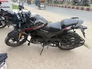 Honda Hornet 2.0 2025
