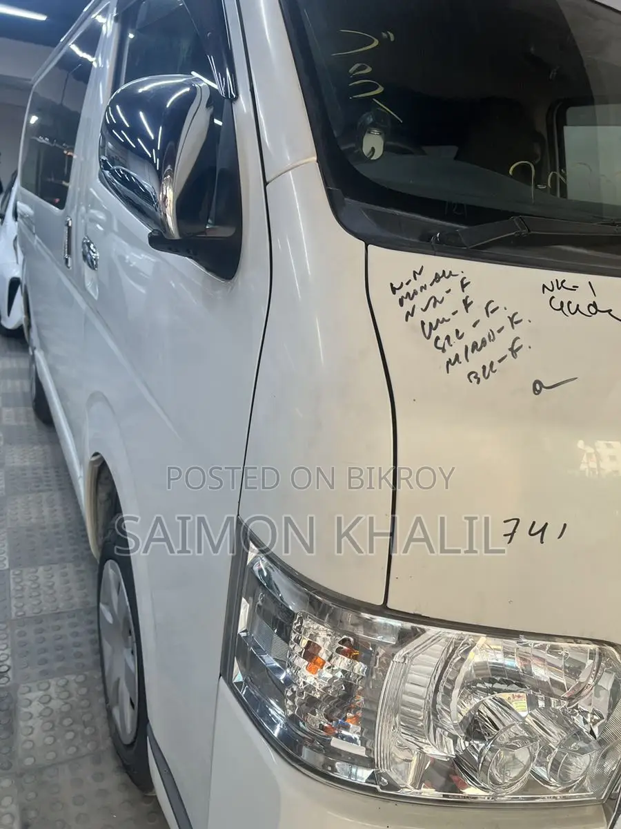 Toyota Hiace GL Dual AC 2020