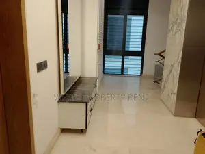 Luxurious Apartment Rent at Gulshan 1 Road 140