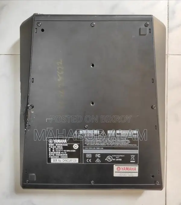 YAMAHA MG10XU Audio Mixing Console