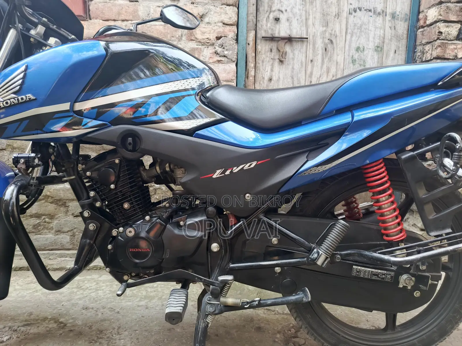 Honda Livo . 2024