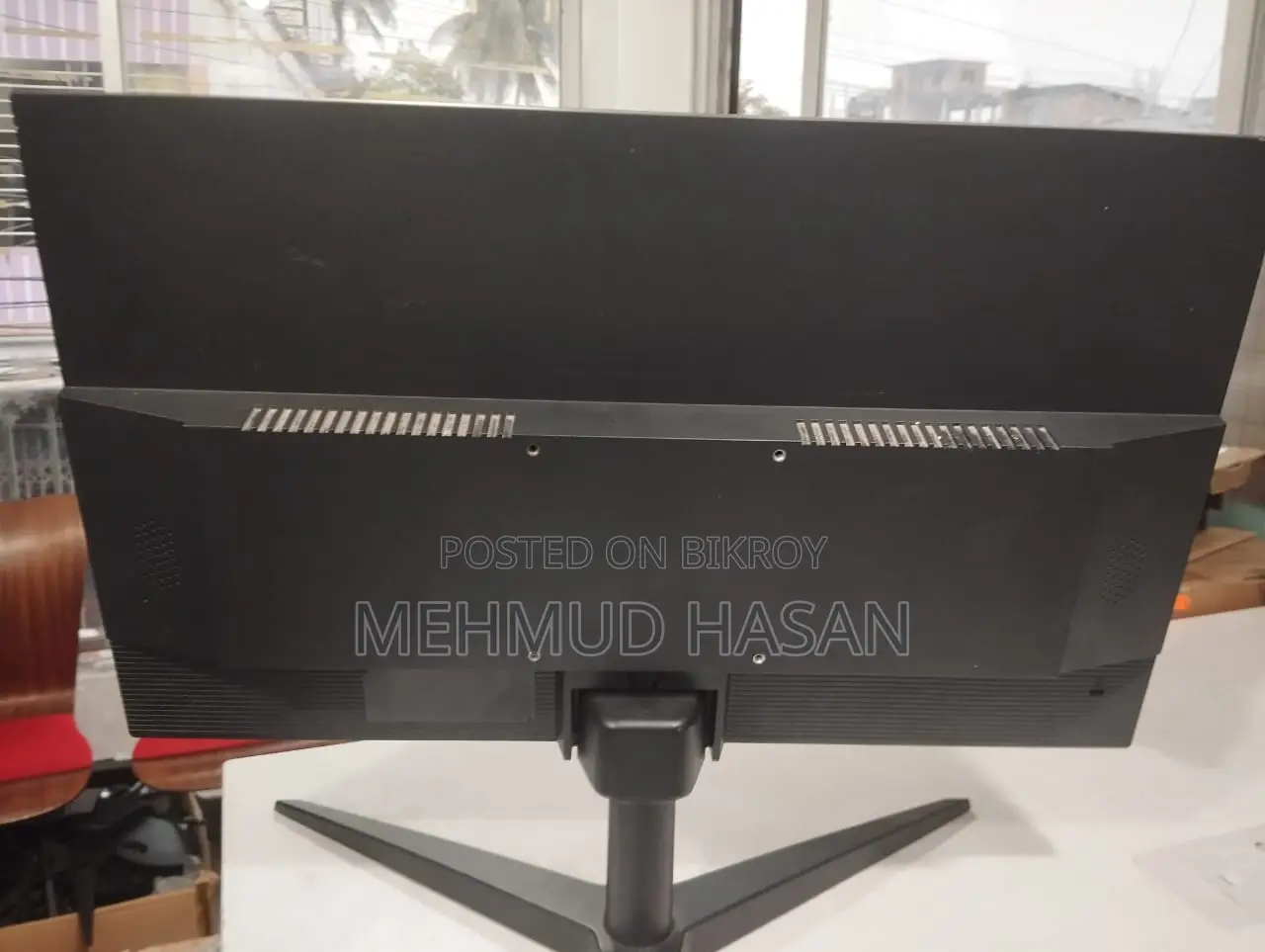 Defective Monitor for 300 Taka