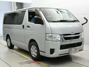Toyota Hiace GL Silver 4 Point 2021