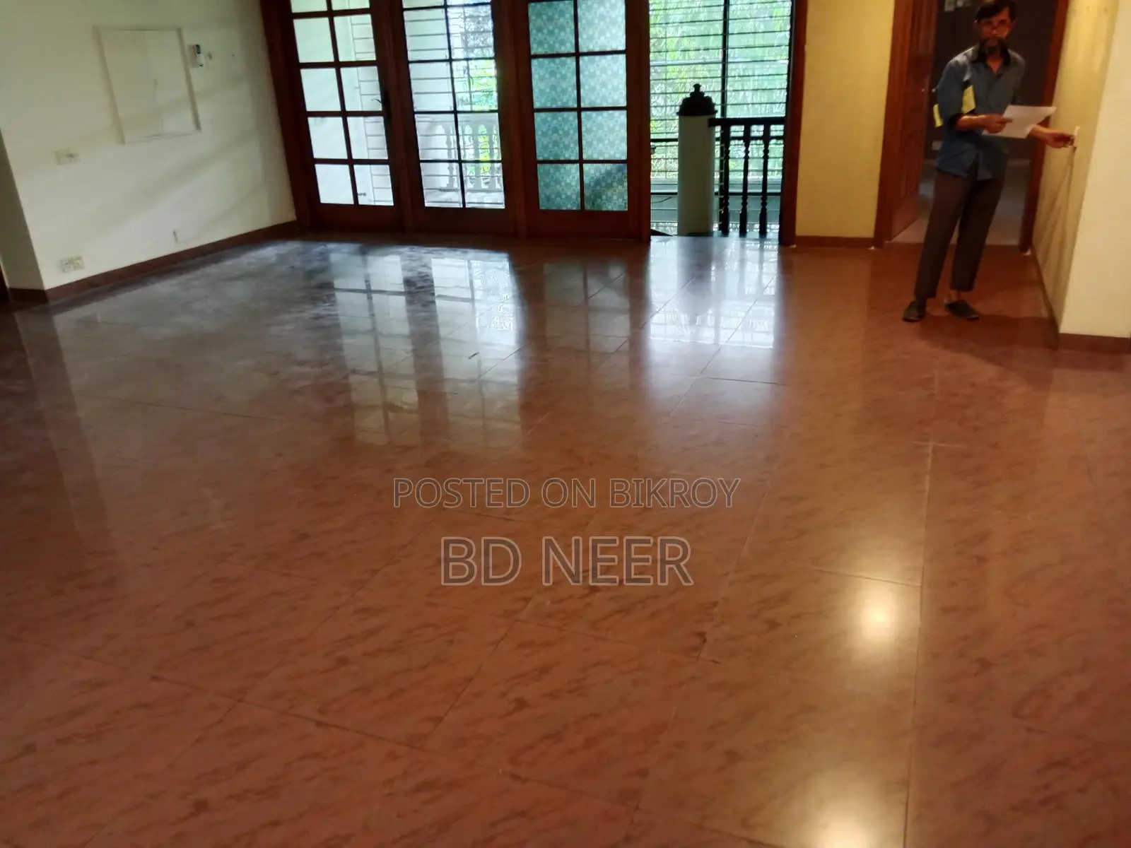 Duplex semi furnish apt rent in Gulshan