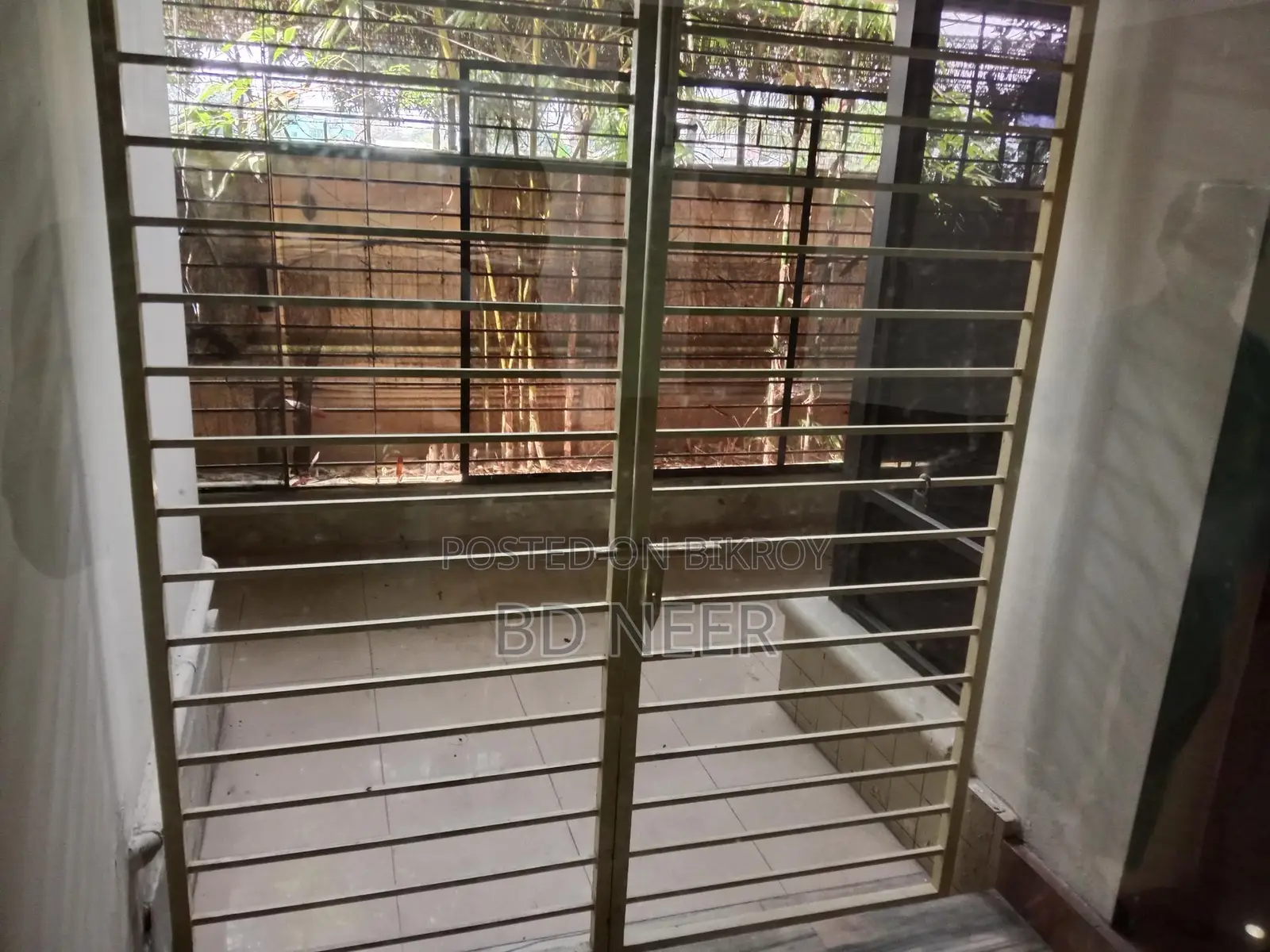 Duplex semi furnish apt rent in Gulshan