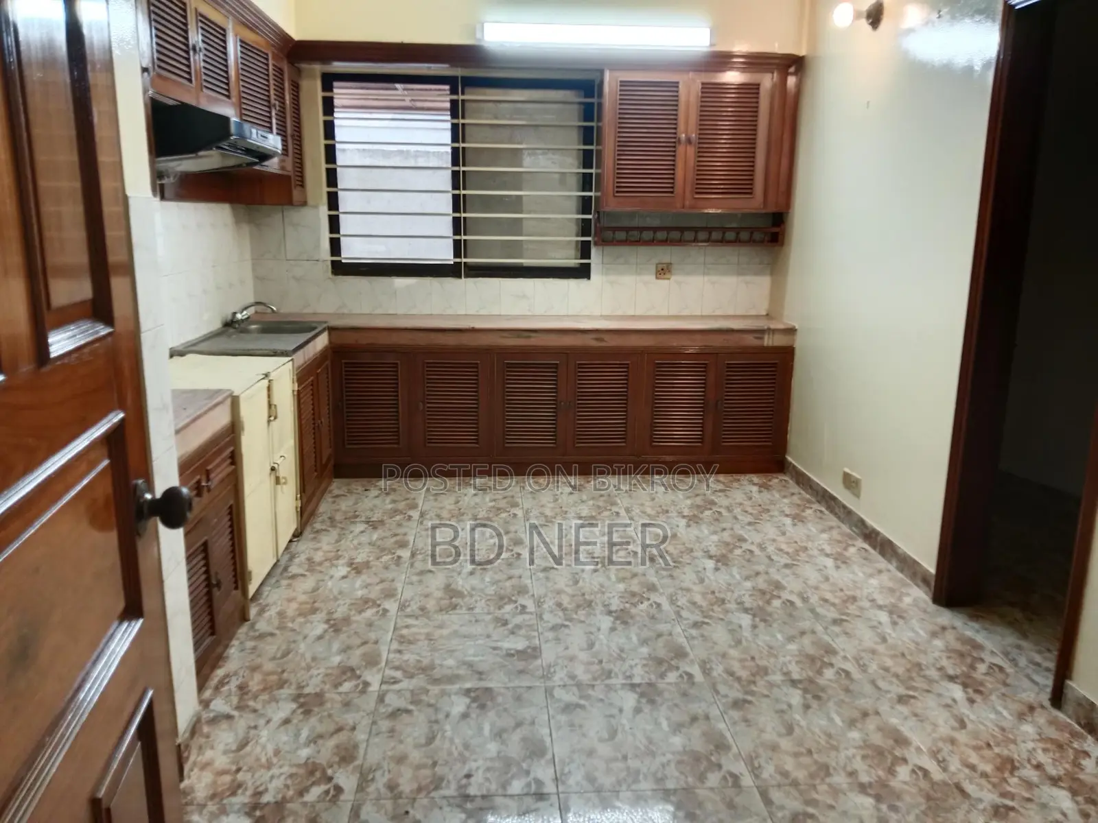 Duplex semi furnish apt rent in Gulshan