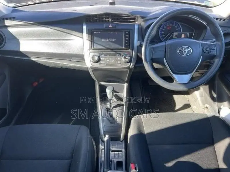 Toyota Fielder Hybrid EX White 2021
