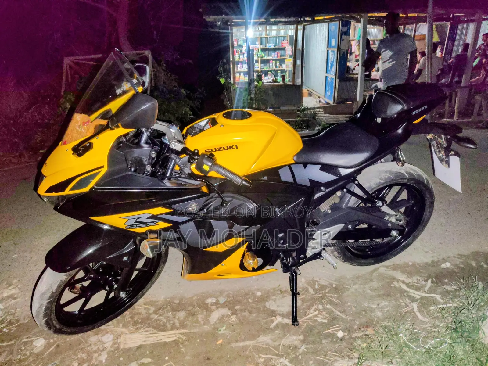 Suzuki GSX R150 ABS . 2022