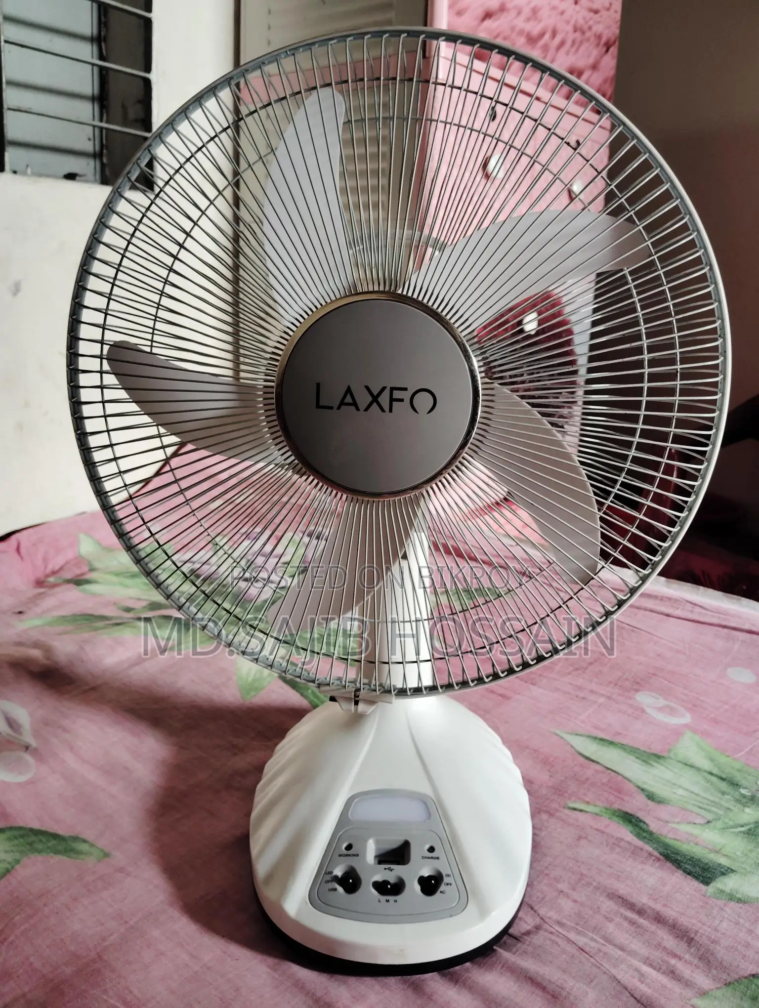 Laxfo Rechargeable Fan