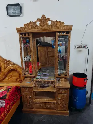চিটাগং সেগুন কাঠের ডেসিংটেবিল