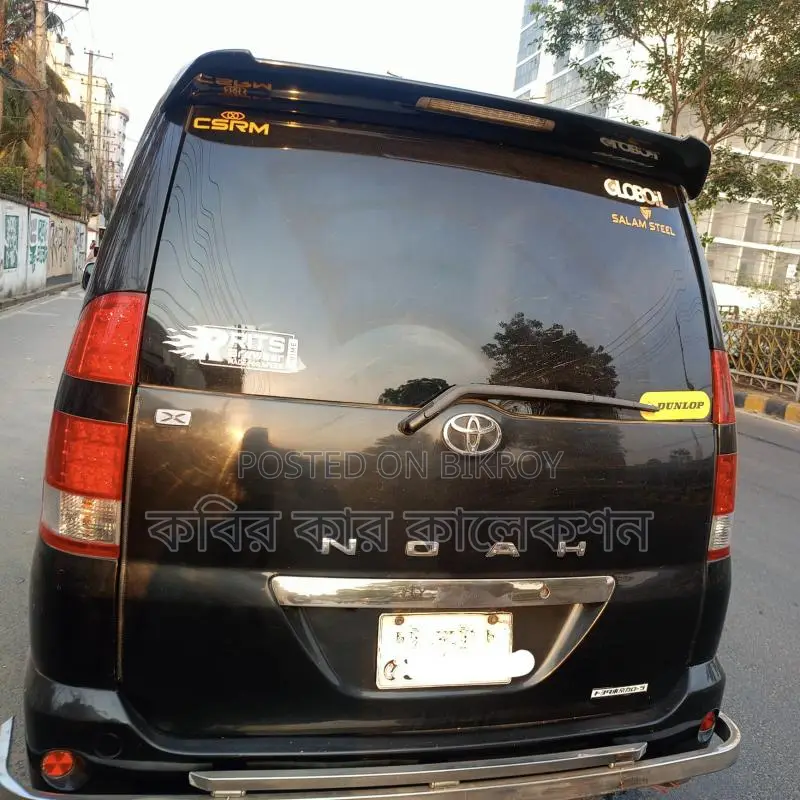 Toyota Noah X 2003
