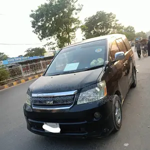 Toyota Noah X 2003