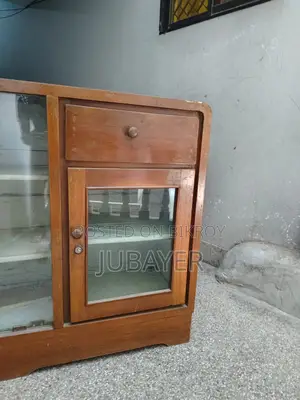 Wooden Showcase Cabinet