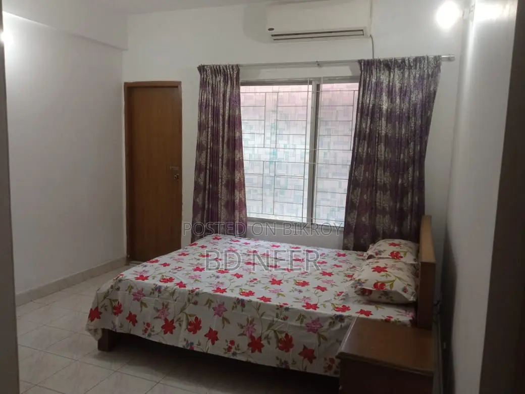 so good fully furnish 3 Bed room apt rent in Gulshan