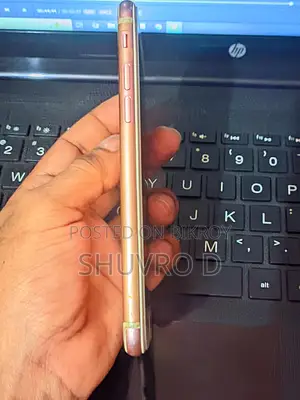Apple iPhone 7 . (Used)