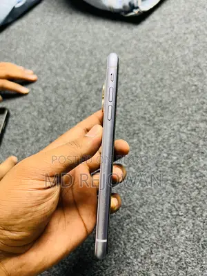 Apple iPhone 11 (128GB) White (Used)