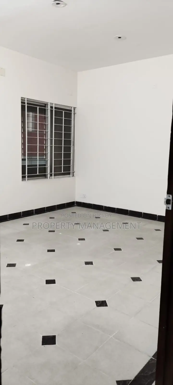 2300Sqft Office Space for Rent in Gulshan with a Nice View