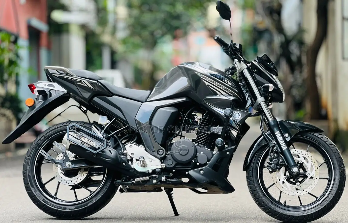 Yamaha FZS-FI V2 Dark Knight 2017