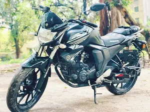 Yamaha FZS-FI V2 Dark Knight 2017