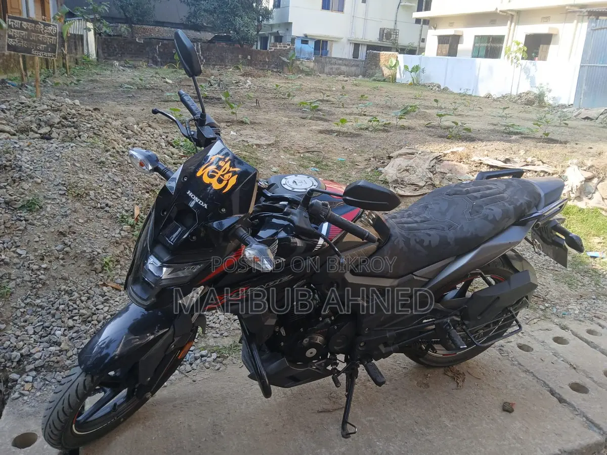 Honda X Blade . 2020