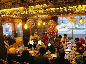 Profitable Restaurant for Sale!