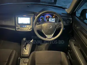Toyota Axio EX HYBRID 2020