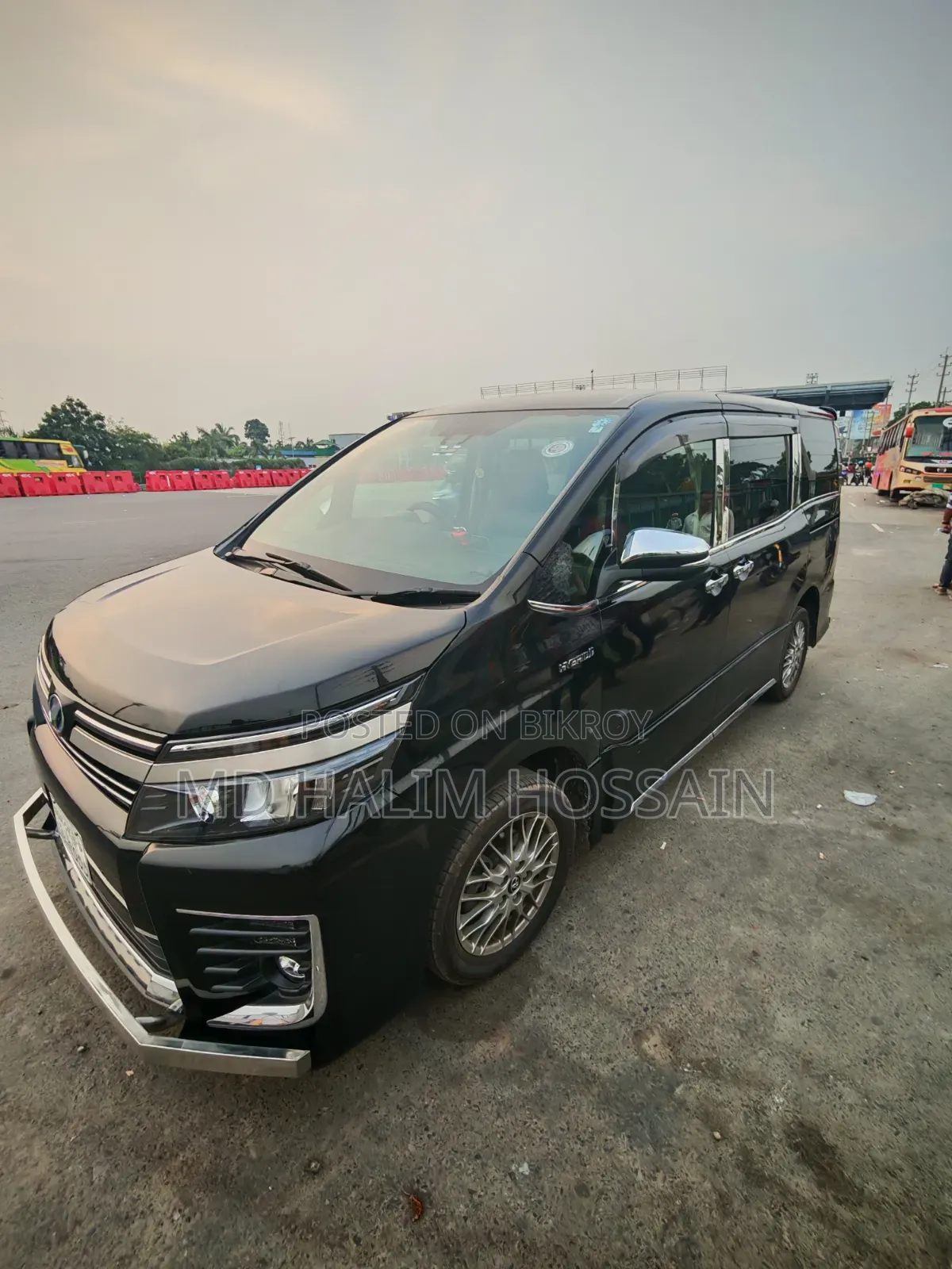 Toyota Noah 2017 Black