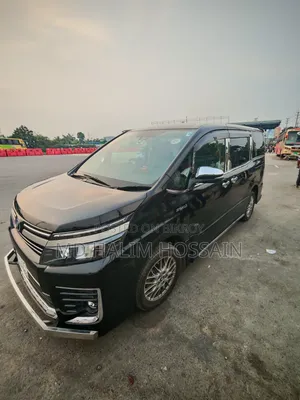 Toyota Noah 2017 Black