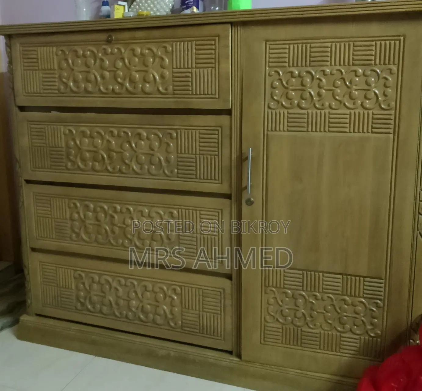 Almirah, Dressing Table, Bed, Wardrobe