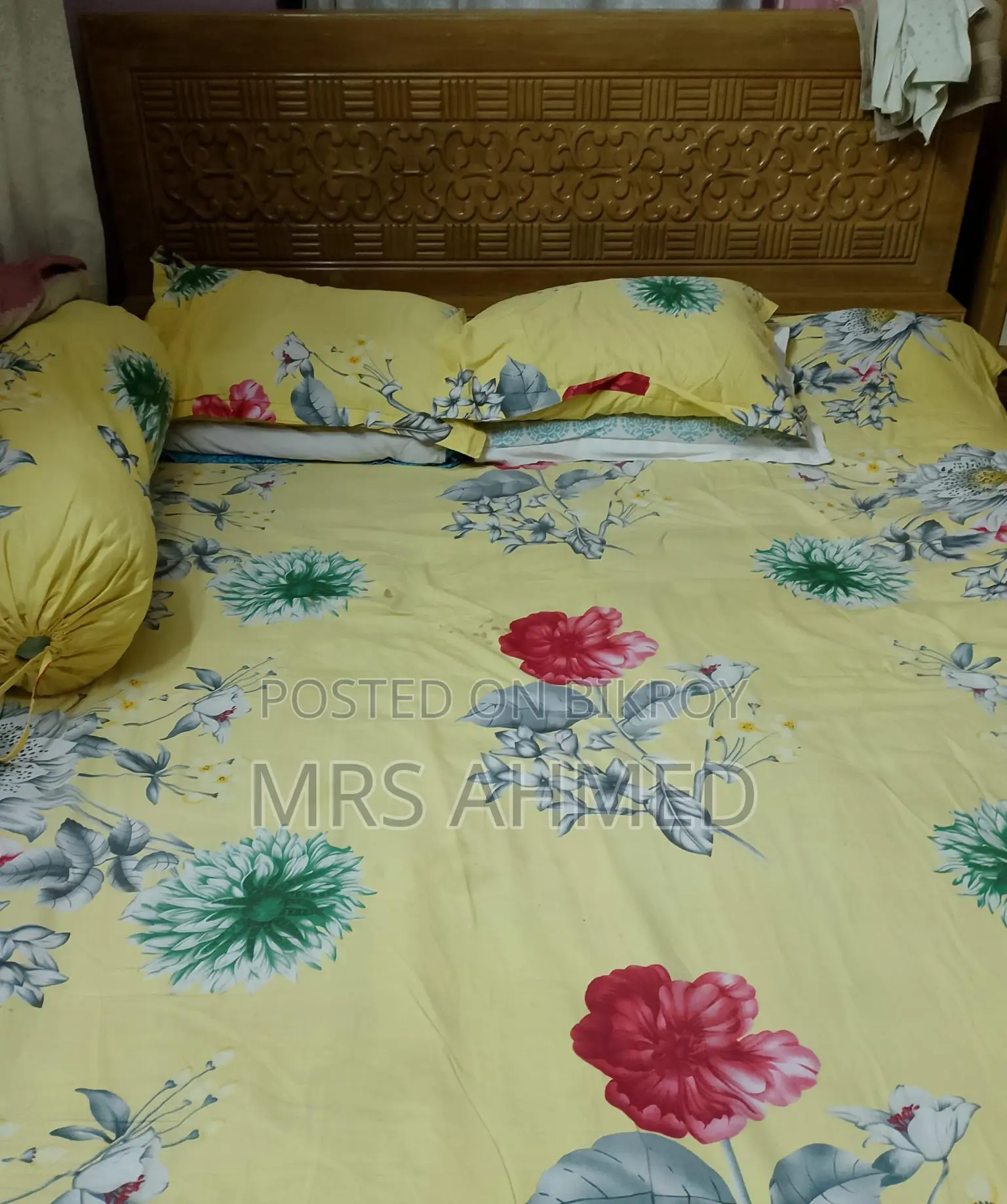 Almirah, Dressing Table, Bed, Wardrobe
