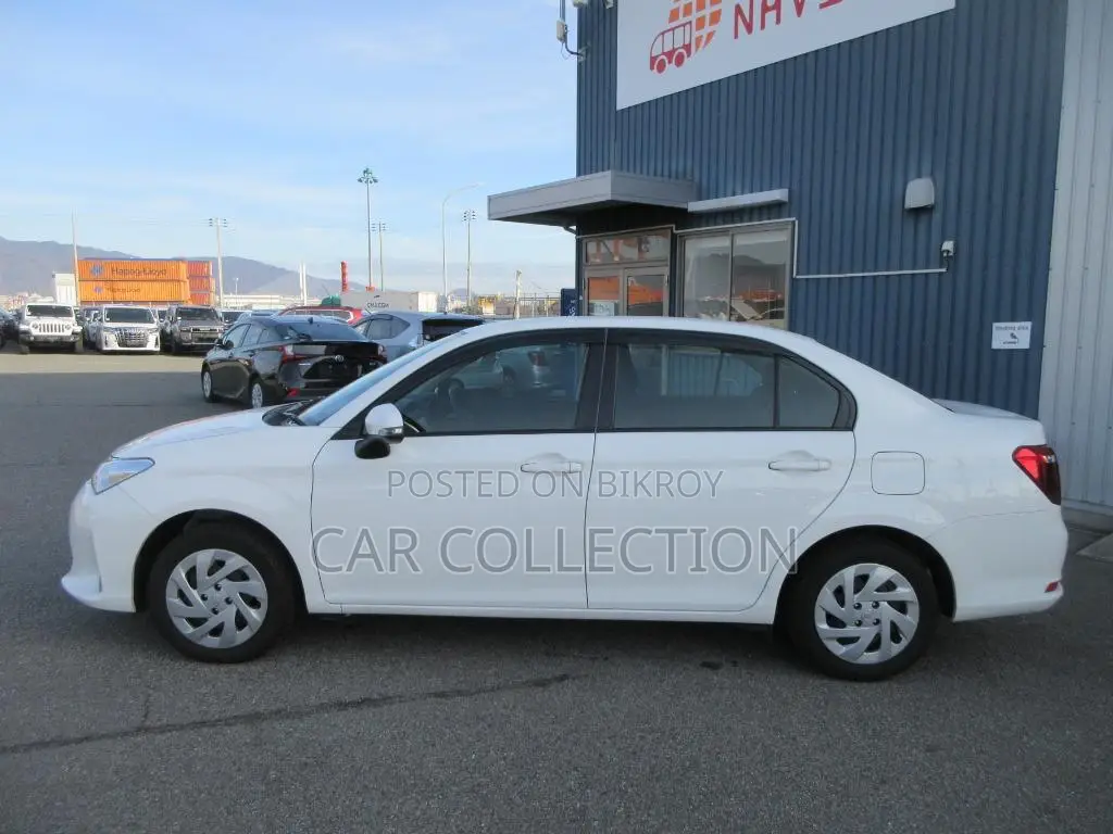 Toyota Axio EX 2021
