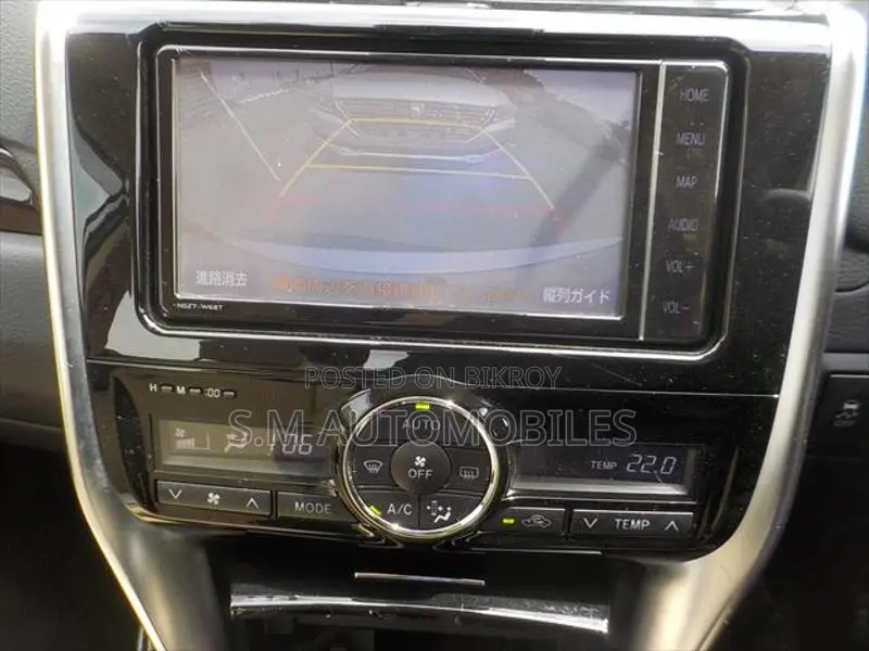 Toyota Premio FL Pkg Silver 2021