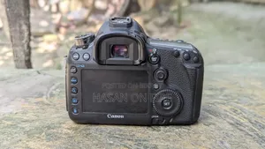 Cannon 5dmark Iii 17-40/50m.M Lens