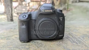 Cannon 5dmark Iii 17-40/50m.M Lens