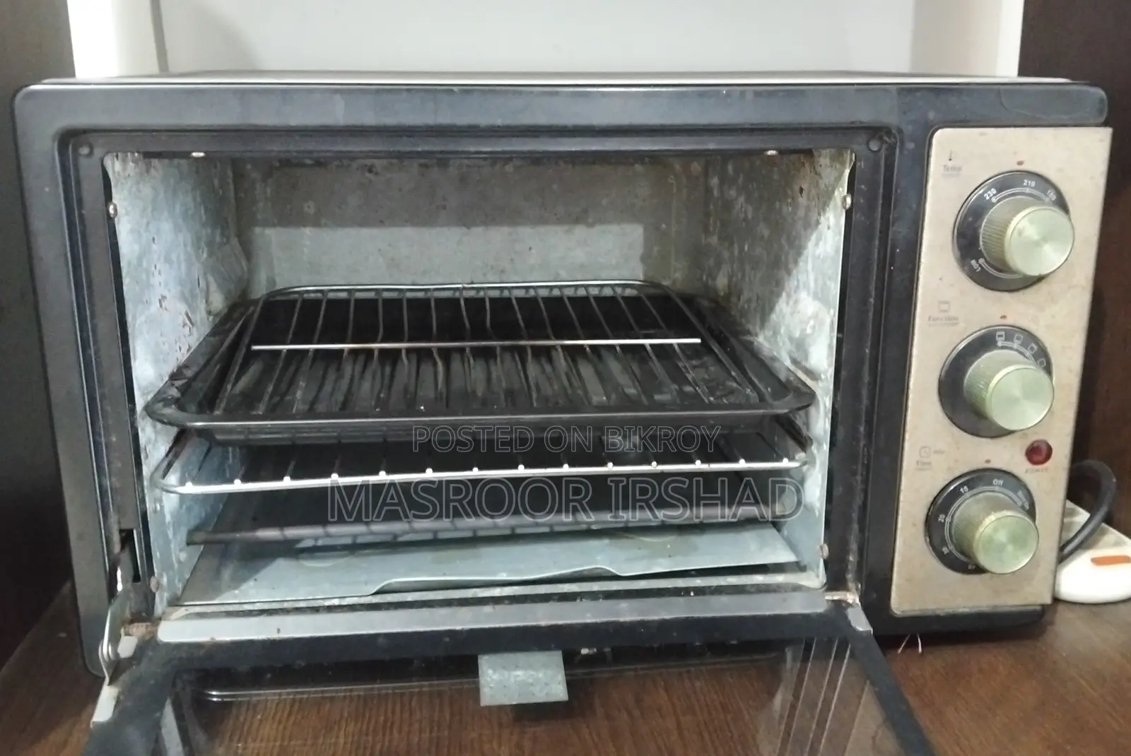 Electric Oven